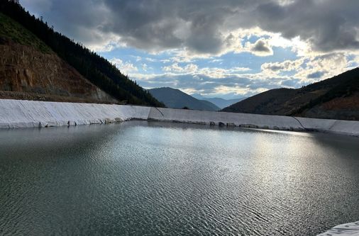 İzolasyon, izolasyon uygulaması, yapı izolasyonu, bina yalıtımı, pvc su tutucu bant, hdpe geomembran, pvc geomembran, pp geotekstil, su yalıtımı çözümleri, enerji verimli izolasyon, dış etkenlere (4)