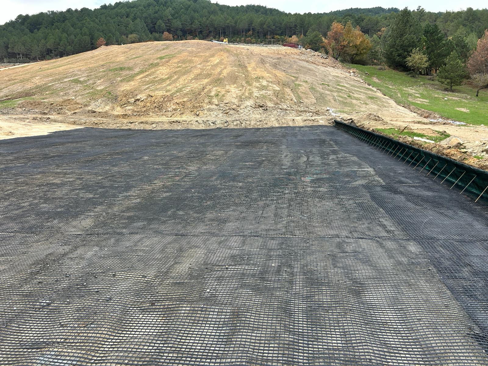 İzolasyon, izolasyon uygulaması, yapı izolasyonu, bina yalıtımı, PVC su tutucu bant, HDPE geomembran, PVC geomembran, PP geotekstil, su yalıtımı çözümleri, enerji verimli izolasyon, dış etkenlere