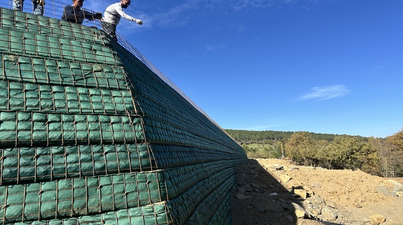 izolasyon peyzaj zeminguclendirme membran geocell geomebran çim geogrid pvc