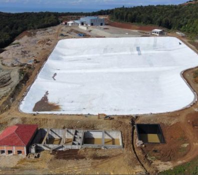 çöp depolama sahaları İzolasyon, izolasyon uygulaması, yapı izolasyonu, bina yalıtımı, PVC su tutucu bant, HDPE geomembran, PVC geomembran, PP geotekstil, su yalıtımı çözümleri, enerji verimli izolasyon, dış etkenlere