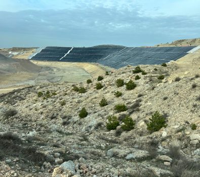 İzolasyon, izolasyon uygulaması, yapı izolasyonu, bina yalıtımı, PVC su tutucu bant, HDPE geomembran, PVC geomembran, PP geotekstil, su yalıtımı çözümleri, enerji verimli izolasyon, dış etkenlere kül depolama sahaları